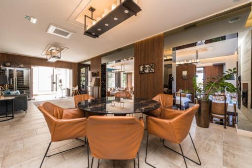 Rooms & Restaurant Matanovi Dvori Sukošan 外观 照片