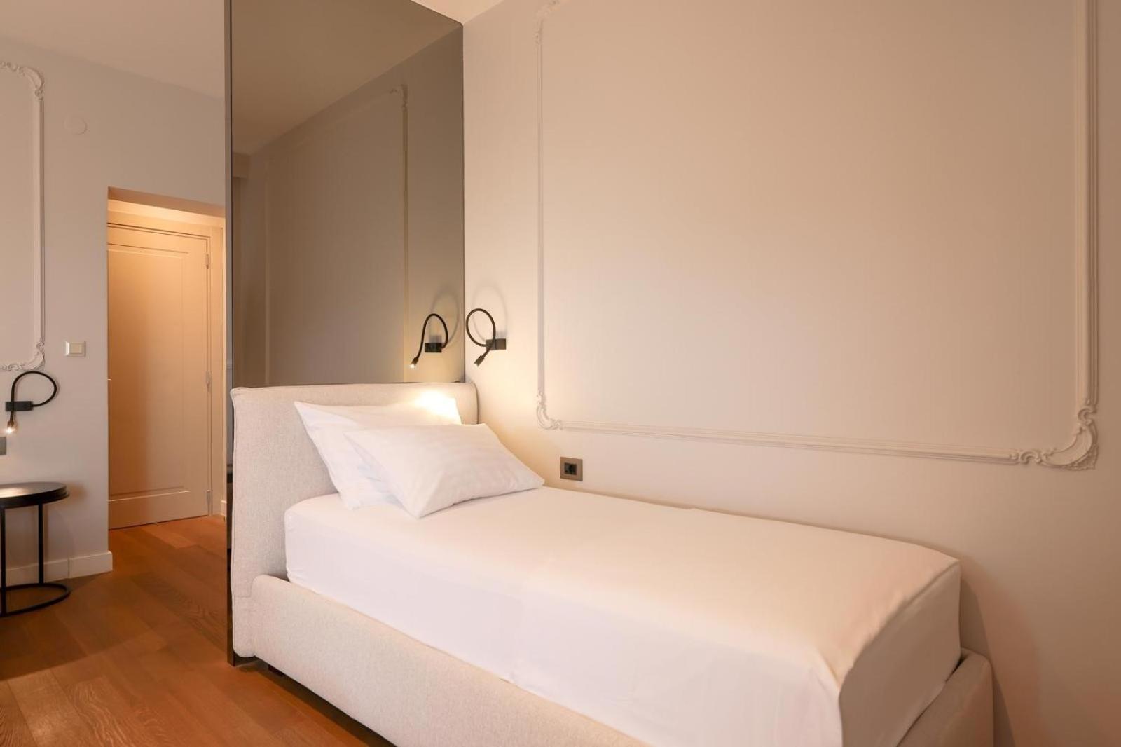 Rooms & Restaurant Matanovi Dvori Sukošan 外观 照片
